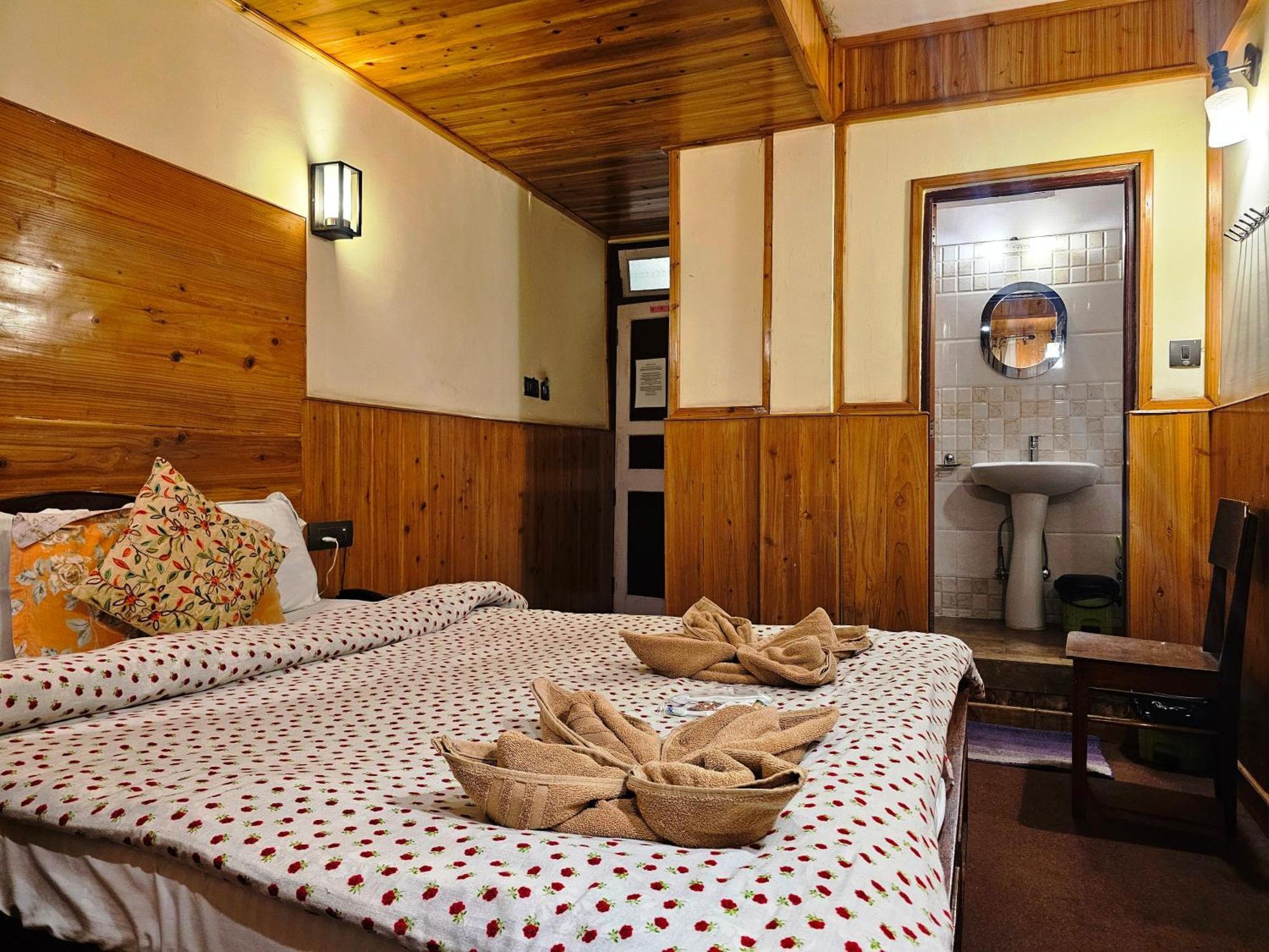 Hotel Golden Orchid Darjeeling  Esterno foto