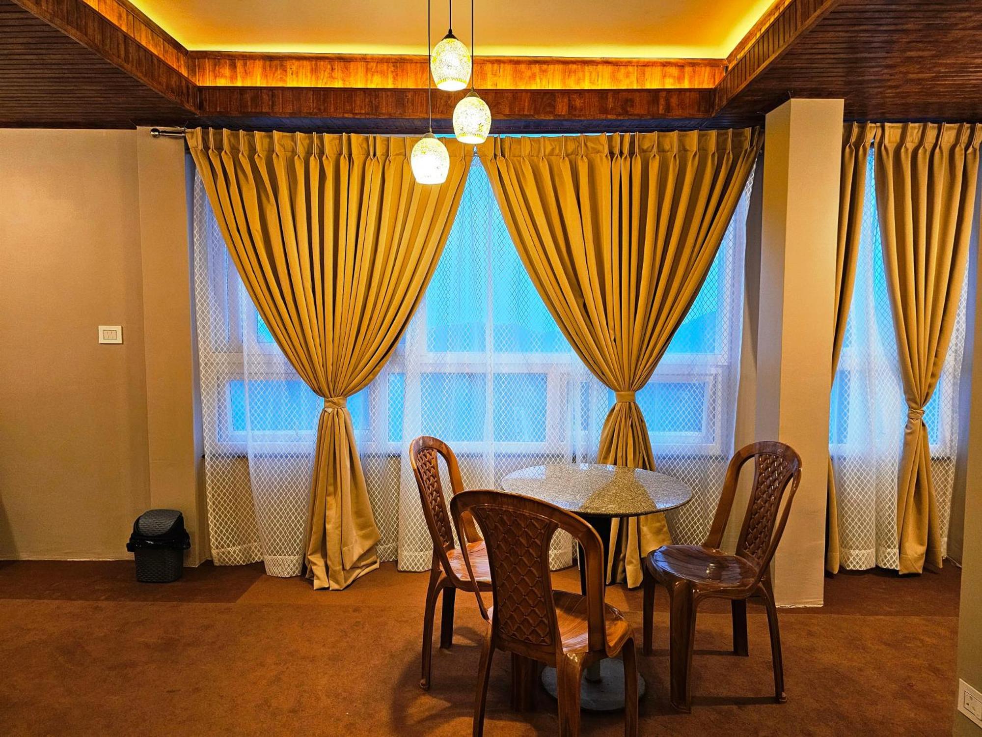 Hotel Golden Orchid Darjeeling  Esterno foto